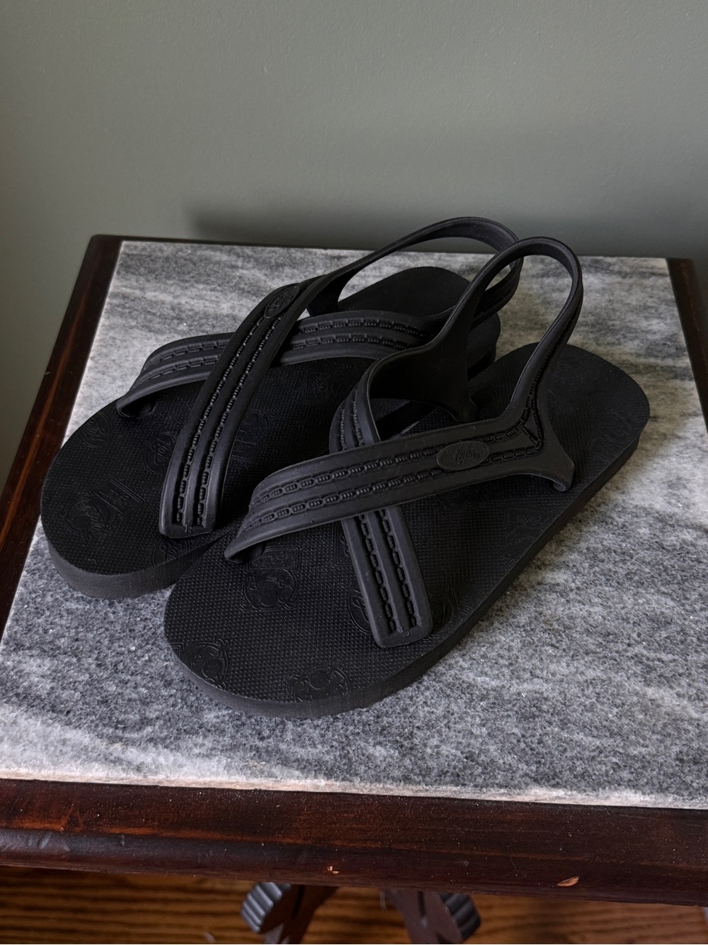 Flojos 101 Original Sandals - From Clare V. - Size 6
